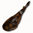 Si vous aimez le jambon espagnol ibérique, vous avez surement entendu parler du jambon 5 jotas de Sachez Romero. Ce jambon est le jambon iberique plus fameux et considéré le meilleur...